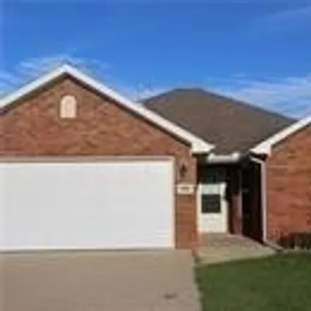 Rent this 3 bed house on 550 Washburn Drive in Pea Ridge, AR 72751