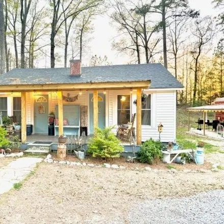 Buy this 3 bed house on 4049 Peppertown Road in West Fulton, Itawamba County