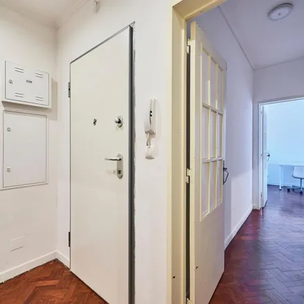 Image 2 - Avenida Miguel Bombarda, 1051-802 Lisbon, Portugal - Apartment for rent