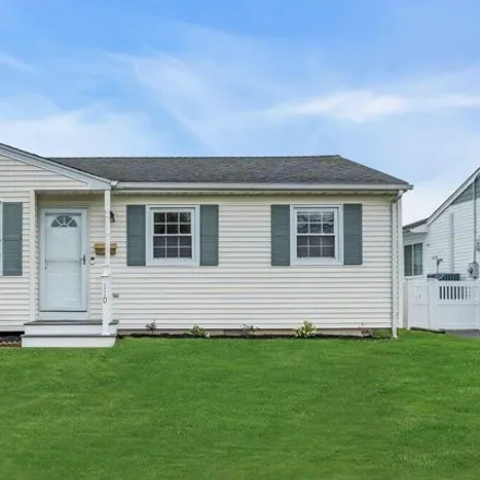 Buy this 3 bed house on 120 Griffiths Avenue in Point Pleasant Beach, NJ 08742