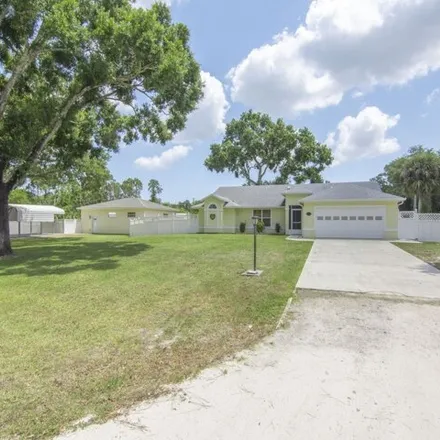 Buy this 3 bed house on 8670 96th Avenue in Vero Lake Estates, Indian River County