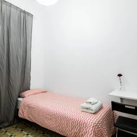 Image 3 - Carrer de Mas, 08094 l'Hospitalet de Llobregat, Spain - Apartment for rent