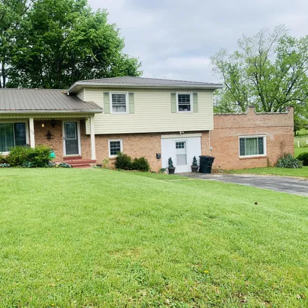 Buy this 5 bed house on 129 Maplewood Drive in Lancaster, KY 40444