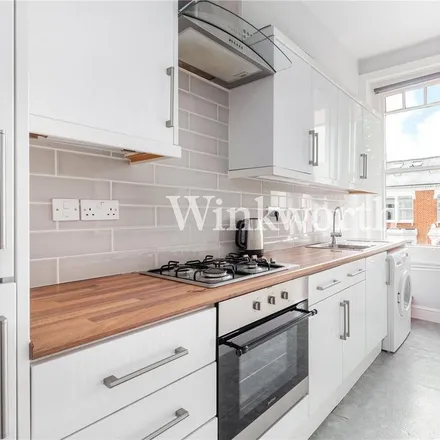 Image 4 - 55 Lausanne Road, London, N8 0HN, United Kingdom - Apartment for rent
