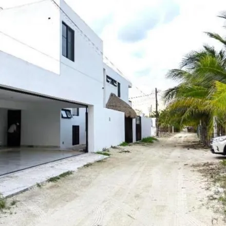 Buy this 3 bed house on Bengala Kaffeehaus in Calle 59, 97000 Mérida