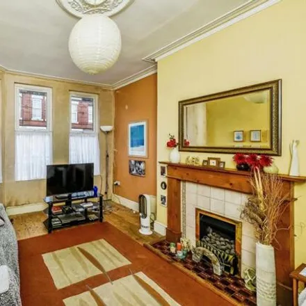 Image 2 - Abergele Road, Liverpool, L13 2BL, United Kingdom - Townhouse for sale