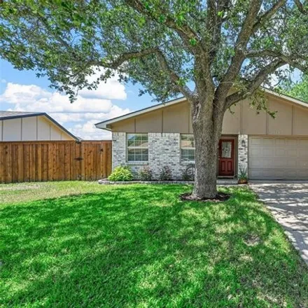 Buy this 3 bed house on 2910 Rayswood Drive in Carrollton, TX 75007