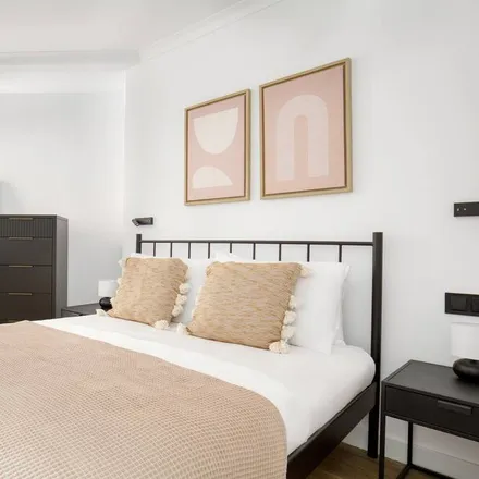 Rent this 1 bed apartment on 08013 Barcelona