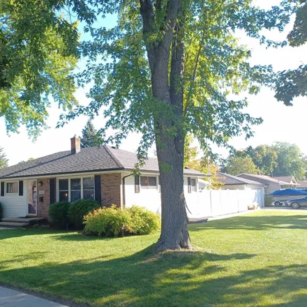 Buy this 3 bed house on 525 Margaret Street in Combined Locks, Outagamie County