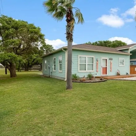 Buy this 2 bed house on 1186 South Fuqua Street in Rockport, TX 78382