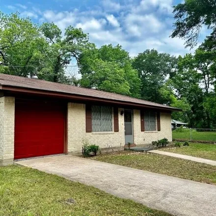 Buy this 2 bed house on unnamed road in Lufkin, TX 75902