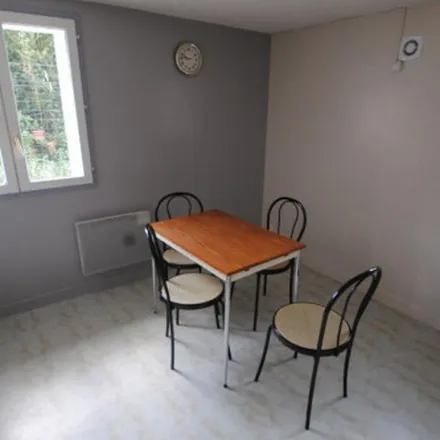 Rent this 1 bed apartment on 7B Avenue des Landais in 63000 Clermont-Ferrand, France
