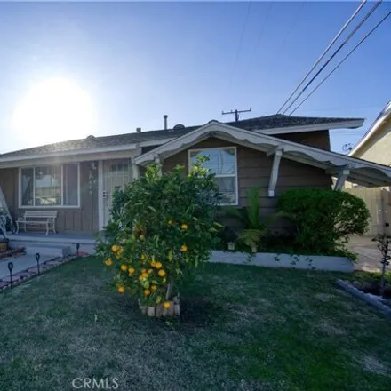 Image 2 - 20883 Cortner Avenue, Lakewood, CA 90715, USA - House for sale