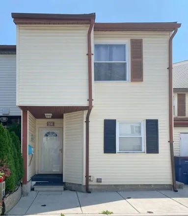 Rent this 3 bed townhouse on 443 Berkshire Drive in Ventnor City, NJ 08406