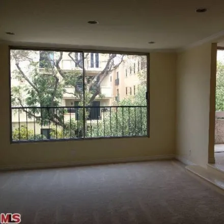 Image 4 - 1531 Camden Avenue, Los Angeles, CA 90025, USA - House for rent