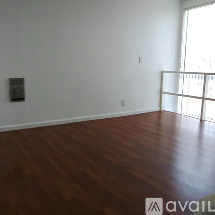 Rent this 1 bed townhouse on 408 South Venice Boulevard