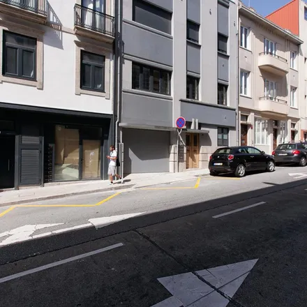 Image 6 - Moreira, Rua de Dom João IV, 4000-300 Porto, Portugal - Apartment for rent