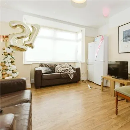 Rent this 4 bed townhouse on 393 Southmead Road in Bristol, BS10 5LT