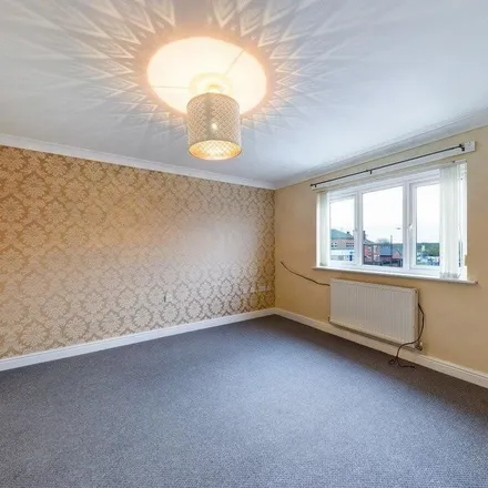 Rent this 4 bed townhouse on Glaisdale Nursery in Manor Road, London