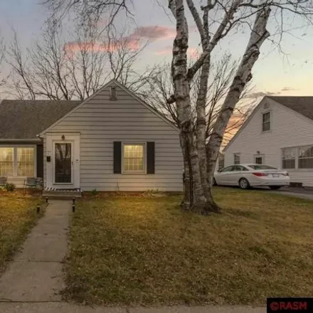 Buy this 4 bed house on 865 Range Street in North Mankato, MN 56003