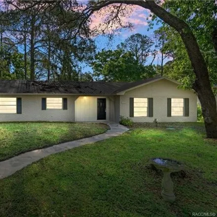 Buy this 2 bed house on 3711 South Illinois Terrace in Homosassa Springs, FL 34448