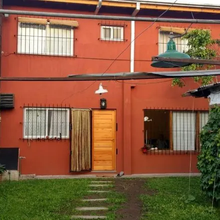 Buy this 3 bed house on Rubén Darío 748 in Partido de Lomas de Zamora, 1835 Temperley