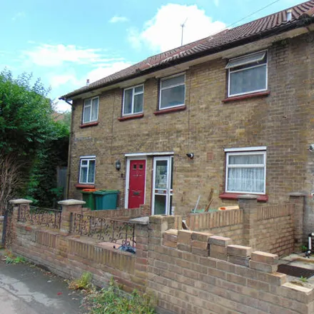 Buy this 3 bed townhouse on 14 Shirley Street in London, E16 1HU