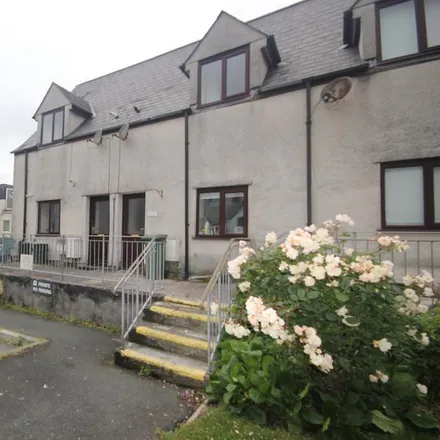 Rent this 2 bed townhouse on 3 Shaftesbury Court in Plymouth, PL4 8TW
