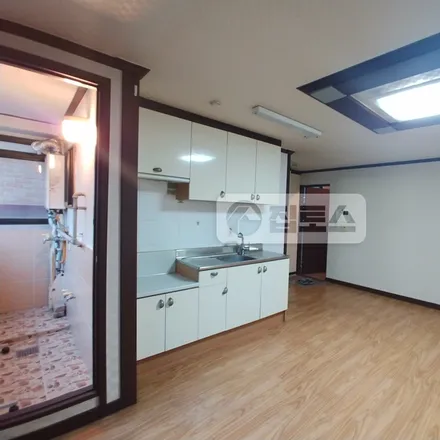 Image 4 - 서울특별시 송파구 석촌동 211-4 - Apartment for rent