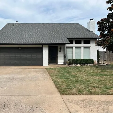 Buy this 3 bed house on 2314 S Gardenia Ave in Broken Arrow, Oklahoma