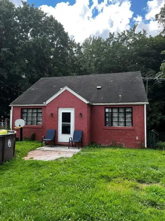 Buy this 2 bed house on 1299 Main Street in Rainelle, Greenbrier County