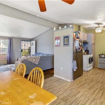 Image 3 - 12752 Foothill Boulevard, Los Angeles, CA 91342, USA - House for sale