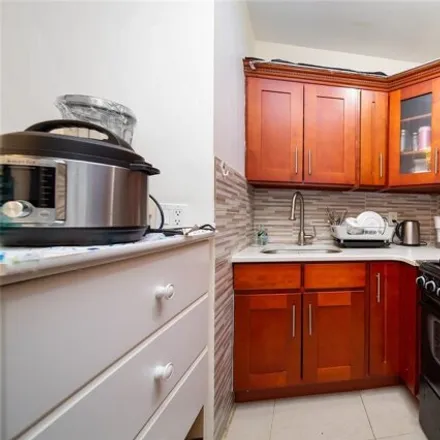 Image 7 - 99-72 66th Road, New York, NY 11374, USA - Apartment for sale