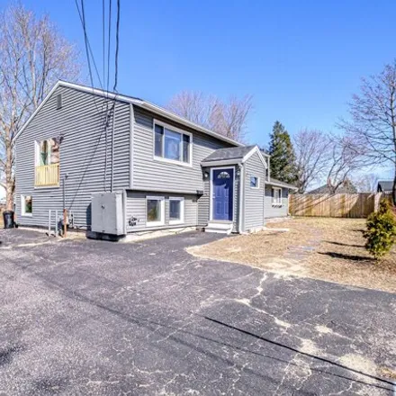 Buy this studio house on 10 Morgan Court in Portland, ME 04103