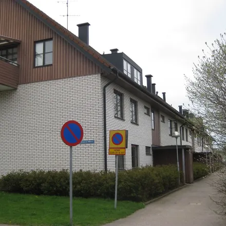 Rent this 1 bed apartment on Smedjegatan 20C in 302 69 Halmstad, Sweden