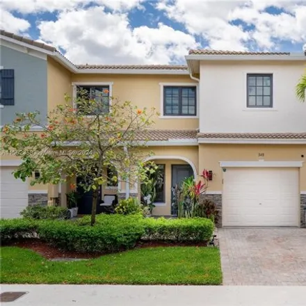 Rent this 3 bed townhouse on 340 Northeast 194th Lane in Miami-Dade County, FL 33179