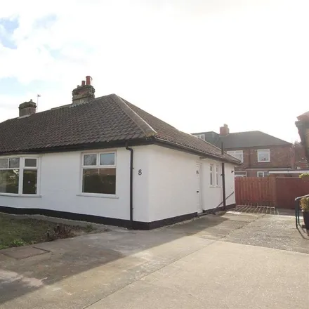 Rent this 3 bed house on Kader Avenue in Middlesbrough, TS5 8NP