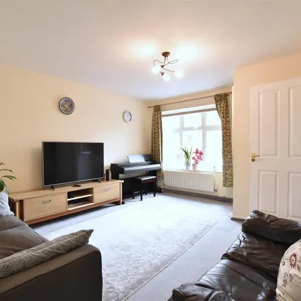 Image 3 - 82 Clonmel Close, Reading, RG4 5BF, United Kingdom - House for rent