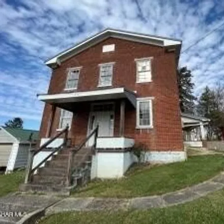 Buy this 6 bed house on 126 Mill Street in Woodbury, Bedford County