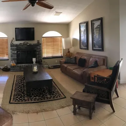 Rent this 4 bed house on California City