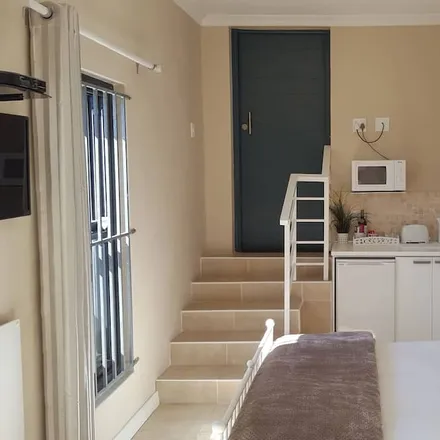 Image 2 - Salt River, Cape Town, 7925, South Africa - Townhouse for rent