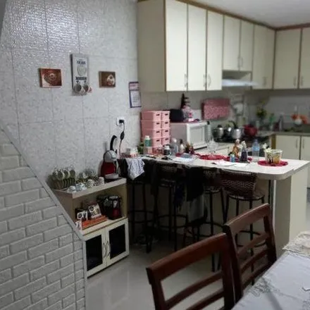 Buy this 2 bed house on Rua Josefina Chiapetta in Ermelino Matarazzo, São Paulo - SP