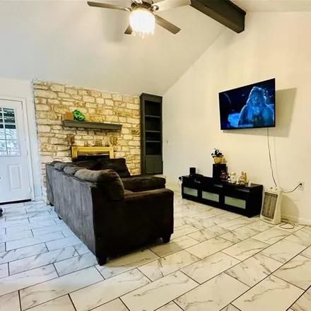 Buy this 3 bed house on 998 Fieldstone Place in Round Rock, TX 78664