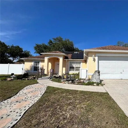 Buy this 3 bed house on 600 Park Valley Circle in Minneola, FL 34755