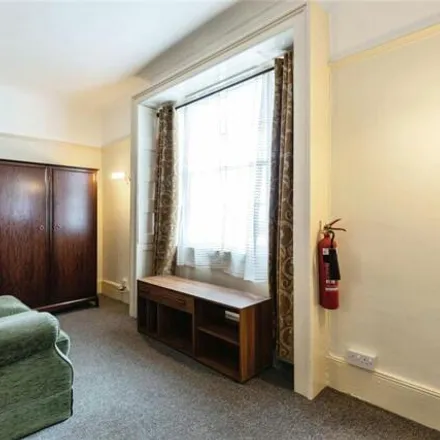 Image 4 - Devonshire House, 89 Bath Road, Cheltenham, GL53 7JT, United Kingdom - Loft for rent