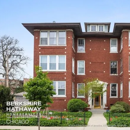 Buy this 4 bed condo on 399 South Taylor Avenue in Oak Park, IL 60302