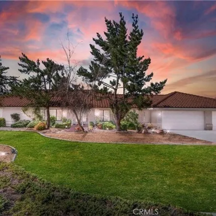 Buy this 3 bed house on 20225 Chickasaw Rd in Apple Valley, California