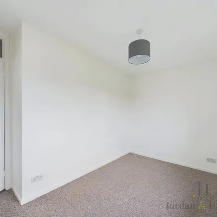 Image 2 - Redshaw Close, Middlewich, CW10 0DX, United Kingdom - Apartment for rent