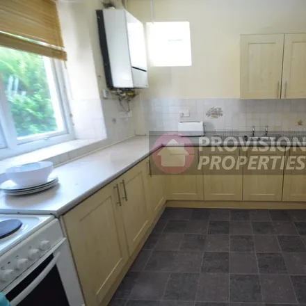 Image 9 - Spring Road, Leeds, LS6 3BF, United Kingdom - Townhouse for rent