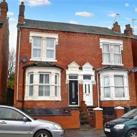 Buy this 3 bed duplex on Albert Road in Worcester, WR5 1EB